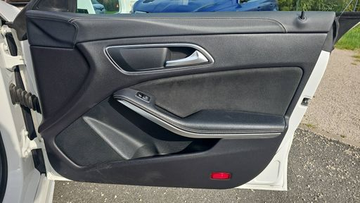 Mercedes Classe CLA 2.1 200 136 7G-DCT - Starlight – 2019 – 109524 km – Diesel – Boîte Automatique — photo 30