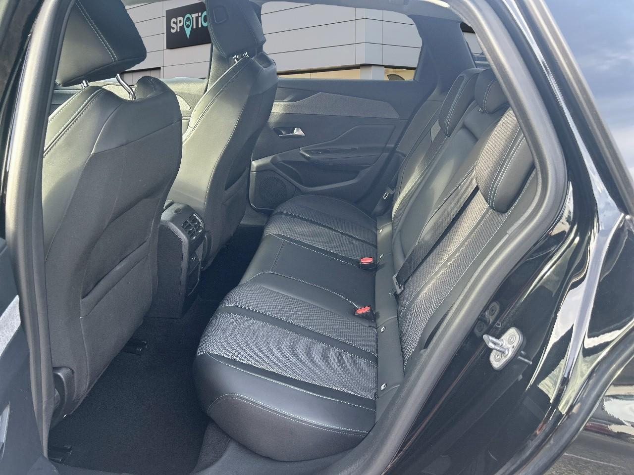 Peugeot 308 sw 1.2 puretech 130ch s&s allure eat8 — photo 10