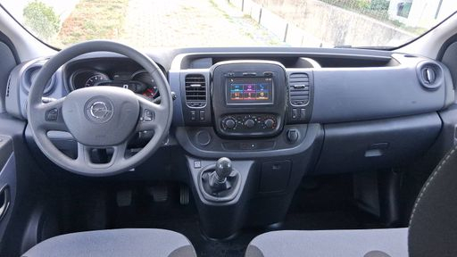 Opel Vivaro Combi 1.6 CDTi BiTurbo 125 - Pack Clim + – 2017 – 126133 km – Diesel – Boîte Manuelle — photo 21