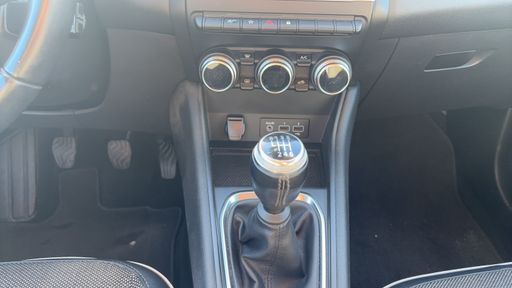 Renault Captur 1.3 TCe 130 - Intens – 2020 – 58544 km – Essence – Boîte Manuelle — photo 15
