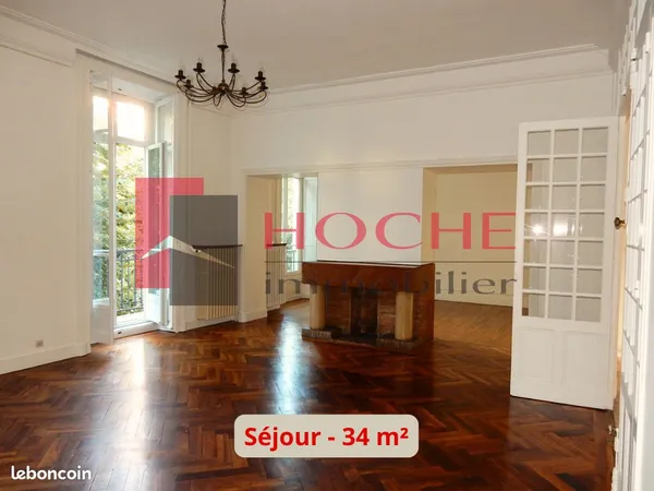 Appartement 7 pièces 176 m²