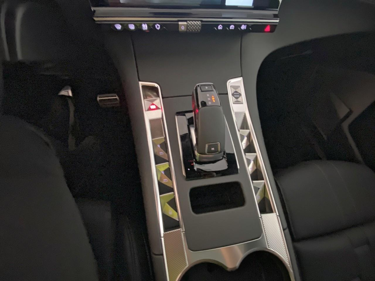 Ds Ds 7 crossback bluehdi 130 eat8 etoile — photo 17