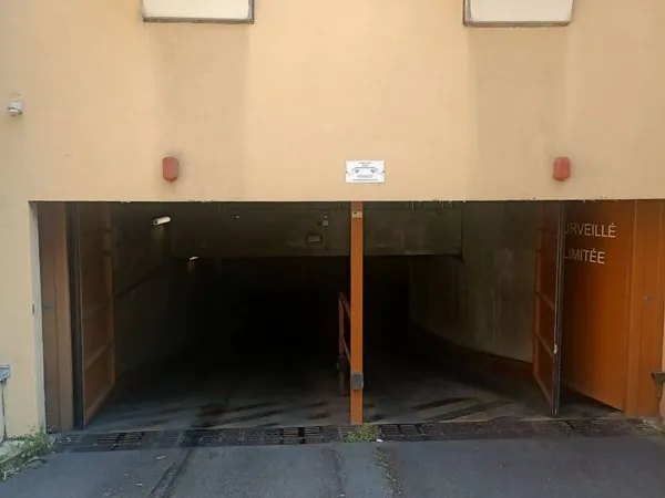Parking 11 m²