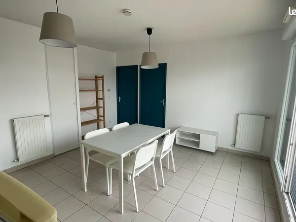 Appartement T1 meublé 40m2 avec terrasse et parking