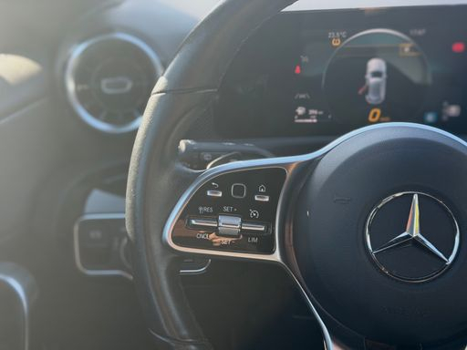 Mercedes Classe A 180 136 7G-DCT - AMG Line – 2021 – 80798 km – Essence – Boîte Automatique — photo 10