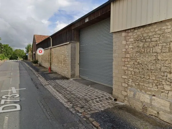 Local d'activité 338 m²