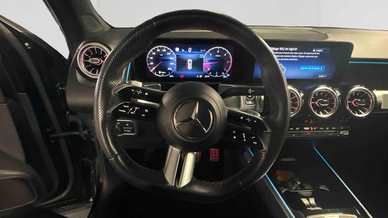 Mercedes GLB 200 d 8G-DCT — photo 10