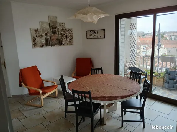 Chambre étudiante 12 m² avec balcon privatif - Avignon - 400 charges comprises