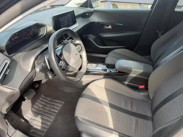 Peugeot 208 puretech 100 s&amp;s eat8 allure — photo 9