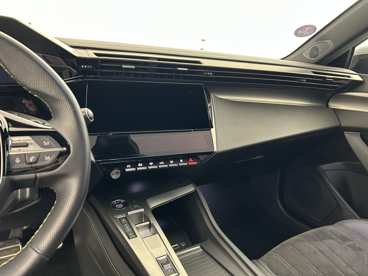 Peugeot 408 — photo 12