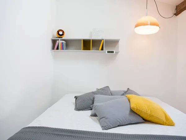 Vends appartement et cave