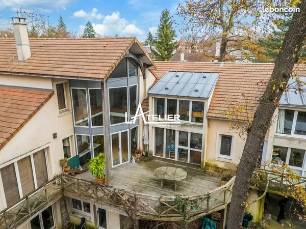 Triplex 6 pièces 192 m²