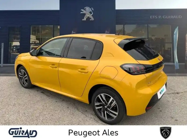 Peugeot 208 puretech 100 s&amp;s eat8 — photo 7
