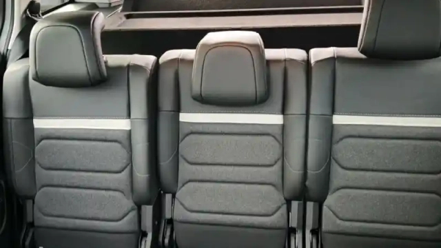 Citroën C5 Aircross hybride rechargeable 225 e-eat8 — photo 40