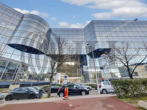 Bureau 1484 m²