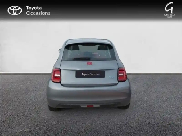 Fiat 500 e 95ch (red) — photo 5