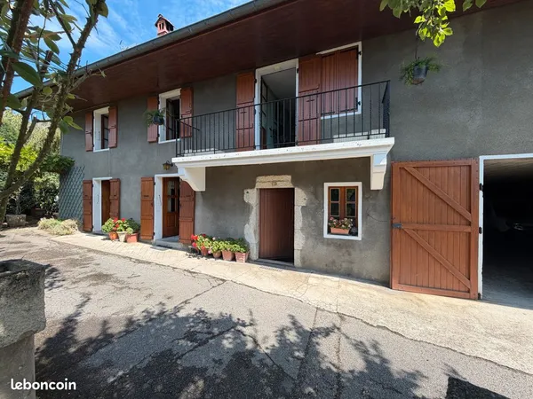 Maison familiale avec fort potentiel - Annecy-Seynod