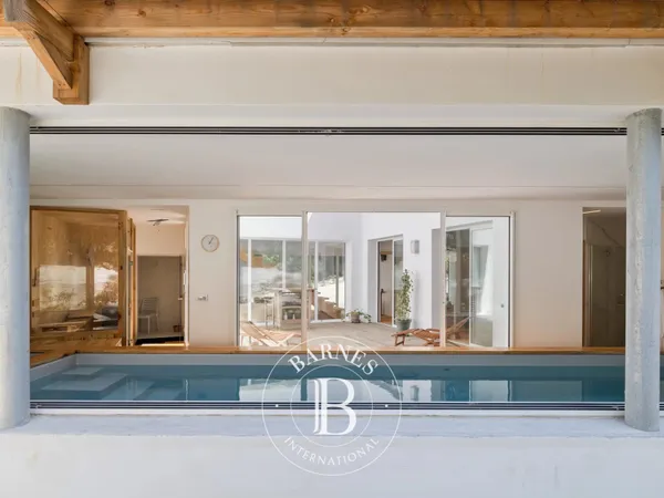 ANGLET CHIBERTA, MAISON NEUVE DE 220 M² AVEC PISCINE INTERIEURE