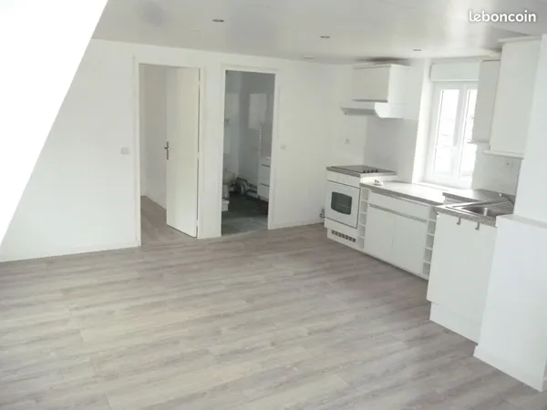 Appartement 34m2 Yerville centre garage