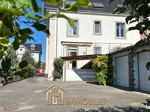 Maison 11 pièces 230 m²