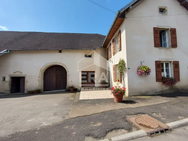 Maison 9 pièces 215 m²