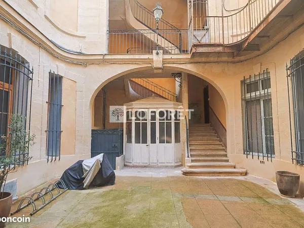 Parking/box 40 m² MONTPELLIER