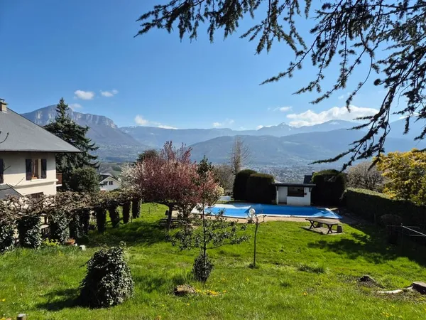 Terrain 630 m²