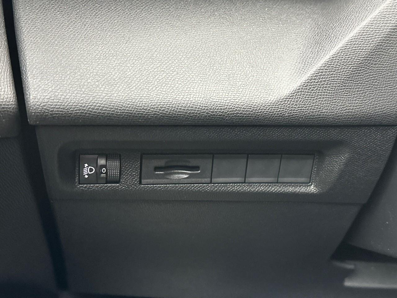 Peugeot 308 puretech 130ch s&s bvm6 allure — photo 16