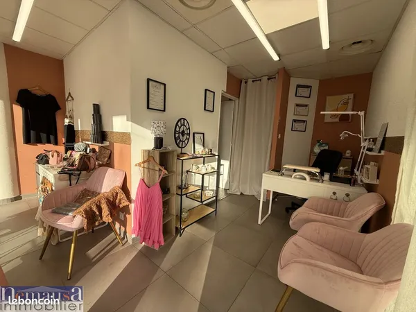 Local commercial 25 m² Nîmes
