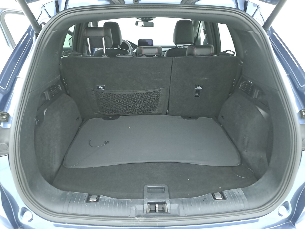 Ford Kuga — photo 15