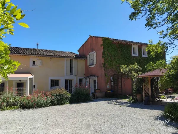 Maison 6 pièces 237 m²
