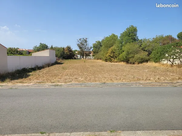 Terrain constructible de 1682m2