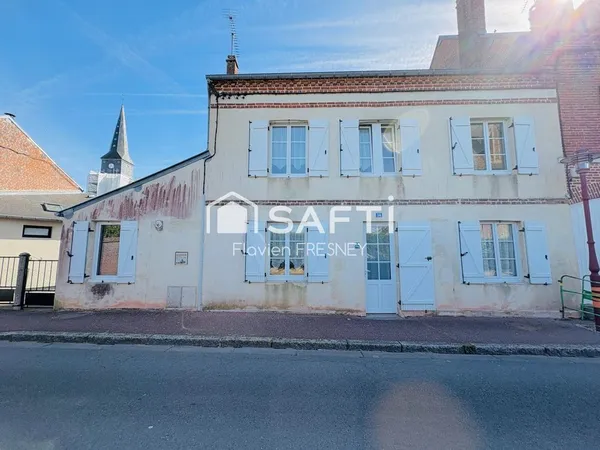 CENTRE LIVAROT, TERRASE, GARAGE, RUISSEAU.
