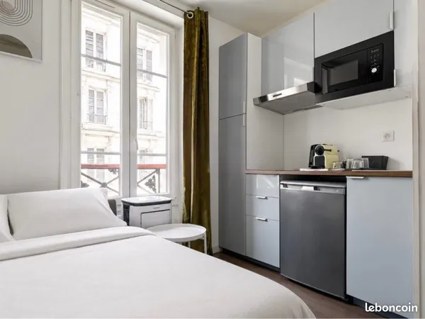 Charmant studio de 12,6 m² - Oberkampf / Saint-Maur - Entièrement rénové et équipé