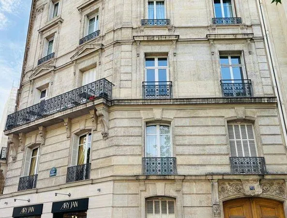 Bureau 290 m²