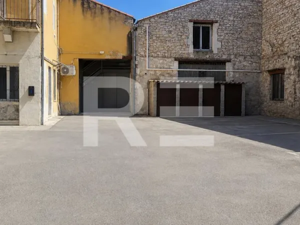 Local 264 m²