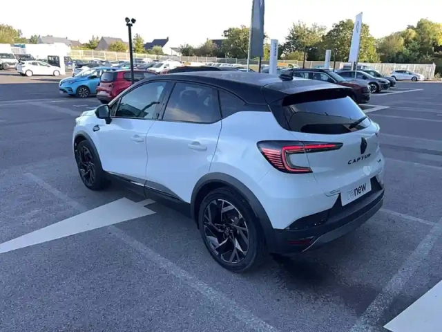Renault Captur e-tech full hybrid 145 ch — photo 18