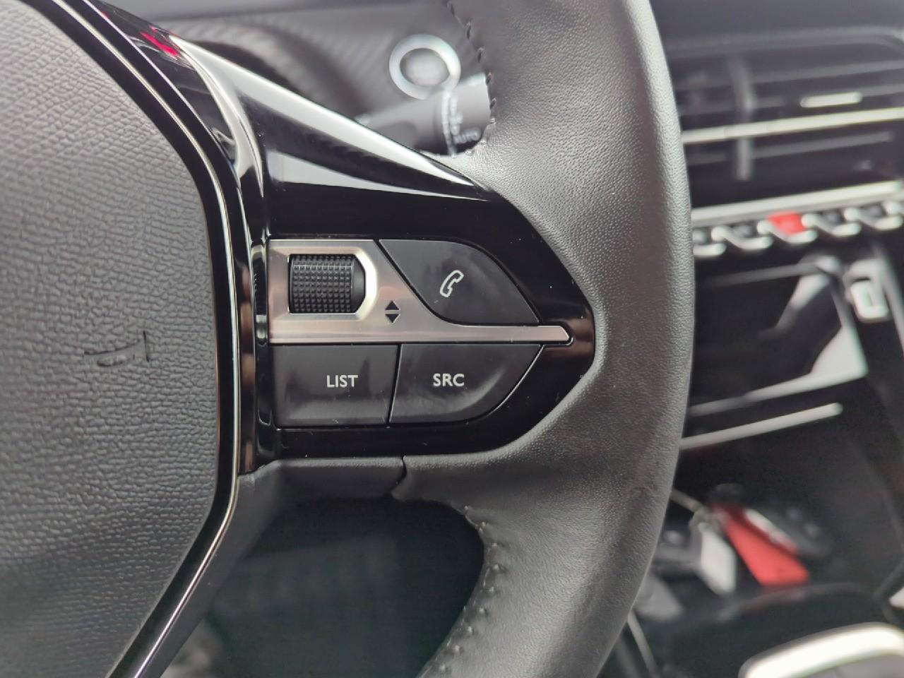 Peugeot 2008 puretech 100 s&s bvm6 allure — photo 19