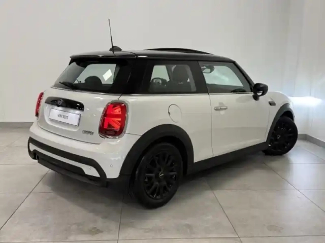 Mini Mini cooper 136ch edition premium plus bva7 — photo 2
