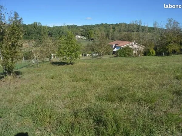 Terrain 1 603 m² Le Vigan En Quercy