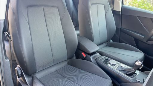 Audi Q2 35 TFSI 150 S-Tronic7 - Design – 2022 – 78500 km – Essence – Boîte Automatique — photo 19
