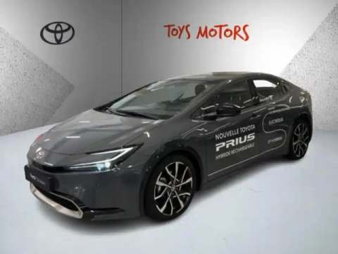 Toyota Prius hybride rechargeable 223ch design phe
