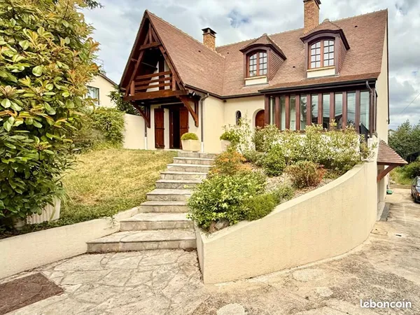 Maison 5 pièces 137 m²