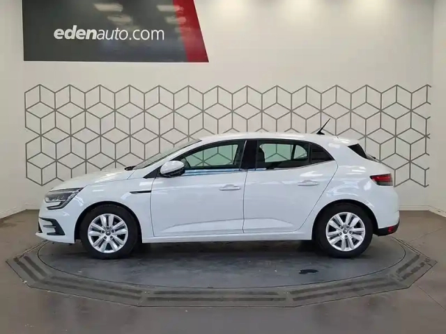 Renault Megane mégane iv berline blue dci 115 — photo 2