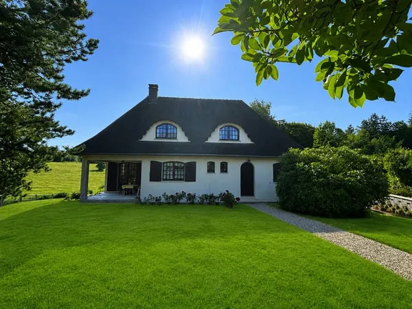BEAU PAVILLON DANS SECTEUR RECHERCHE