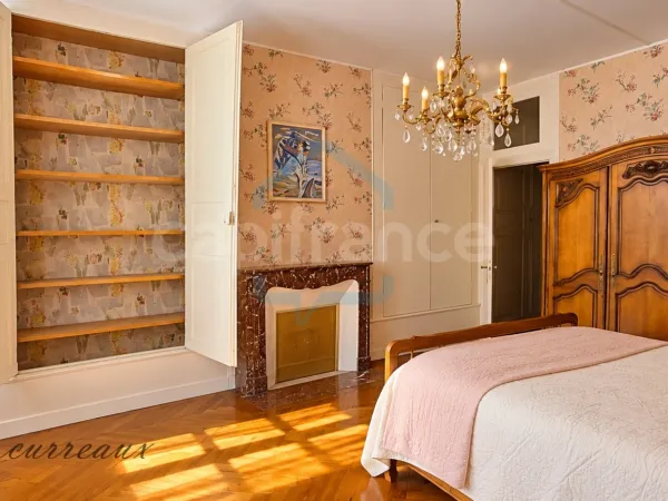 Maison 9 pièces 293 m²