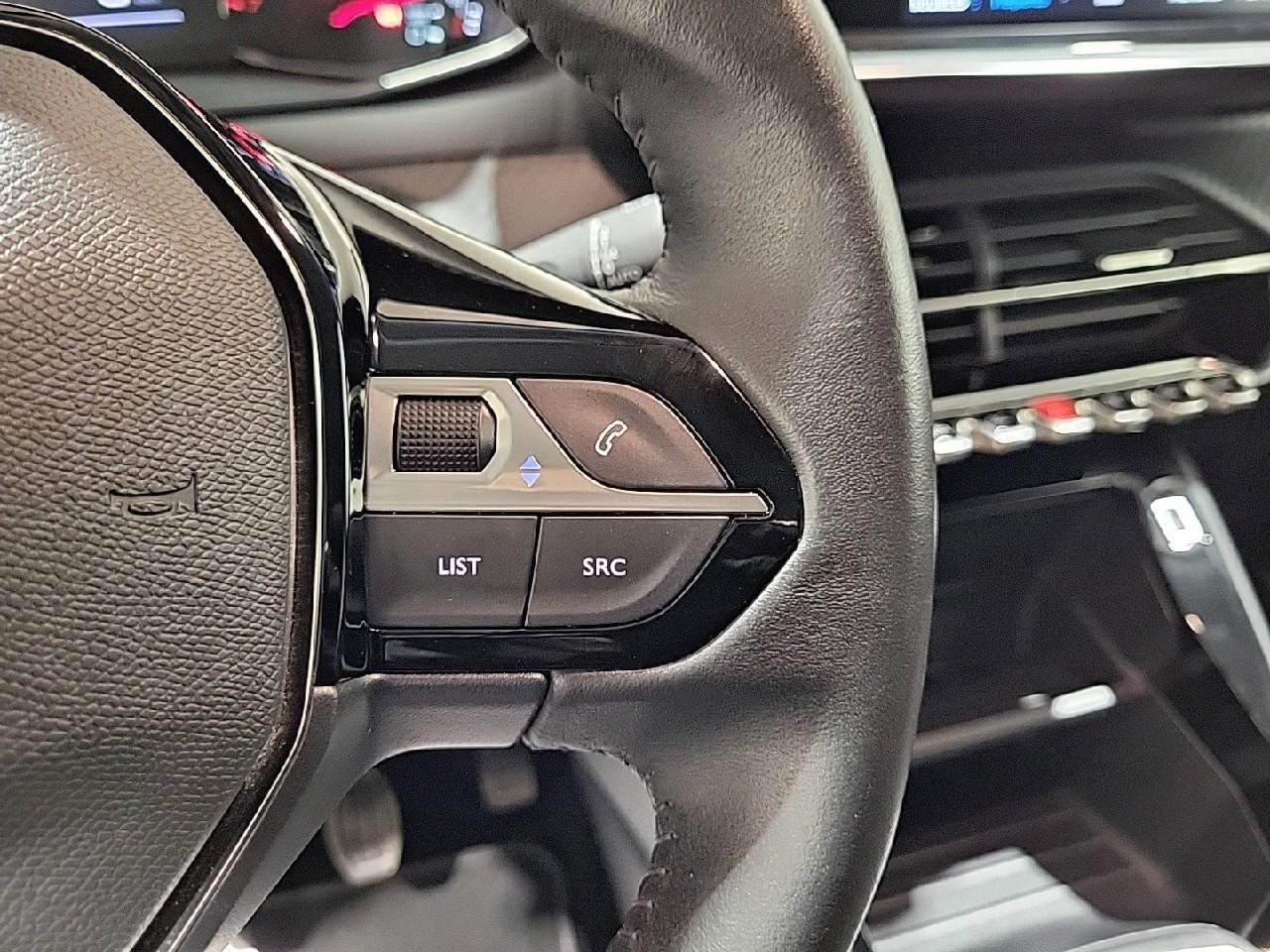 Peugeot 2008 puretech 100 s&s bvm6 style — photo 20