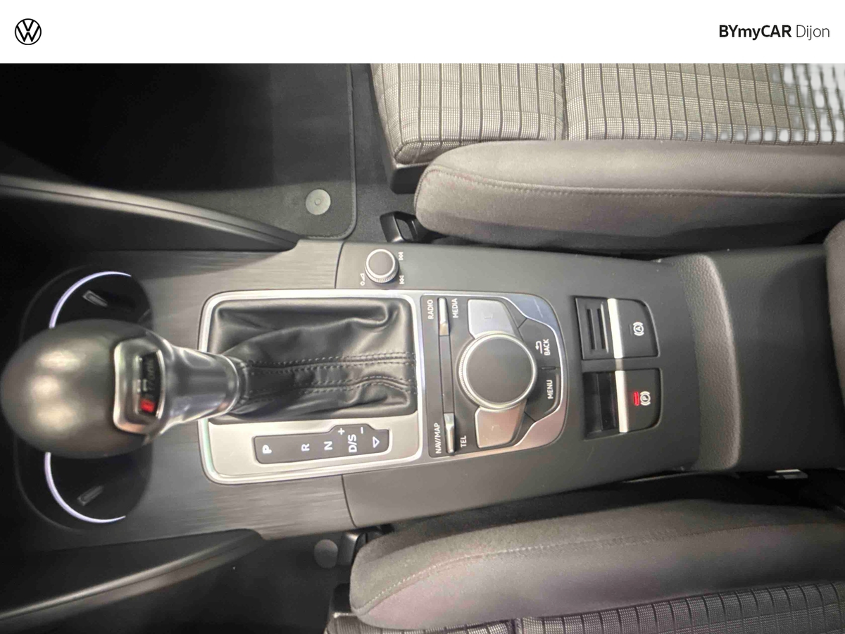 Audi A3 Sportback 35 TFSI CoD 150 S tronic 7 — photo 22