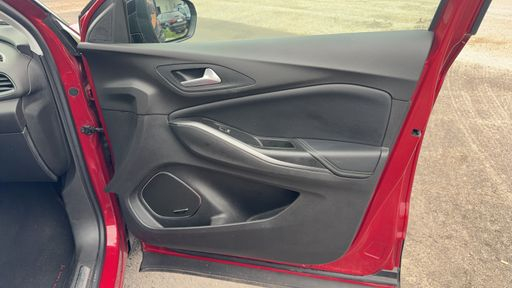 Opel Grandland X 1.2 Turbo 130 EAT6 - Ultimate – 2019 – 82200 km – Essence – Boîte Automatique — photo 45