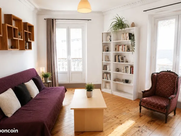 T2 35 m² - Hyper centre Grenoble Gare / IUT - Balcon vue Bastille